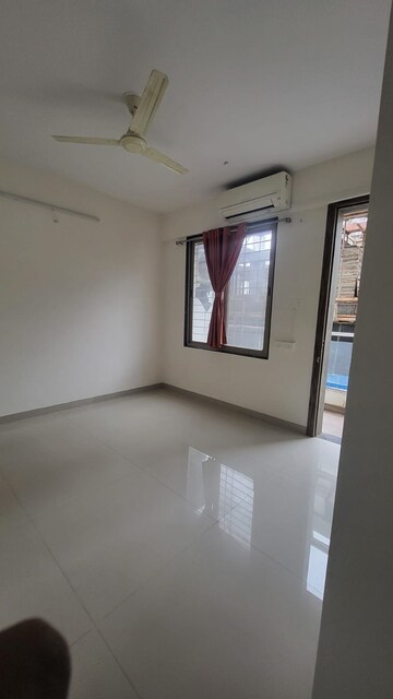 Room in 2 BHK Apartment at Royal Orchid Mohan Nagar, Baner – for Rent