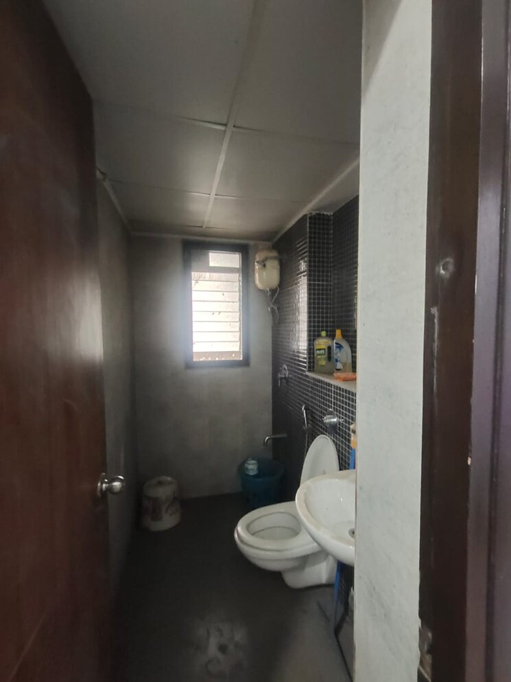 Bathroom, lodha-lakeshore-greens 2.5 Bedroom 857 Sq.Ft. Apartment In Dombivli East Thane 9026790