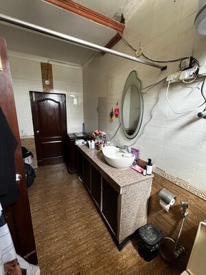 Team Area in 3 BHK Builder Floor at Greater Kailash ii – for Sale