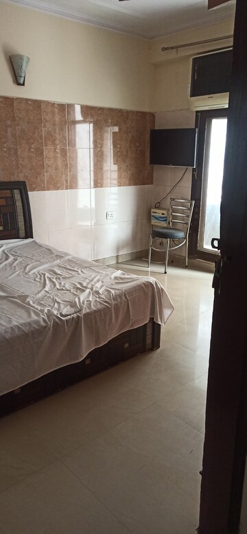 Staircase in 4 BHK Apartment at Arzoo Apartment, Sector 51 – for Rent