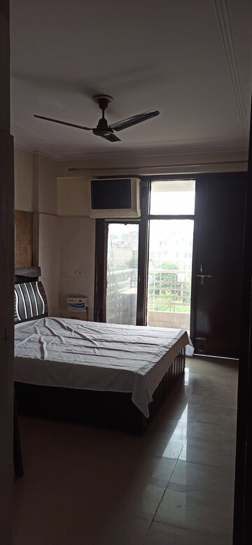 Kitchen in 4 BHK Apartment at Arzoo Apartment, Sector 51 – for Rent