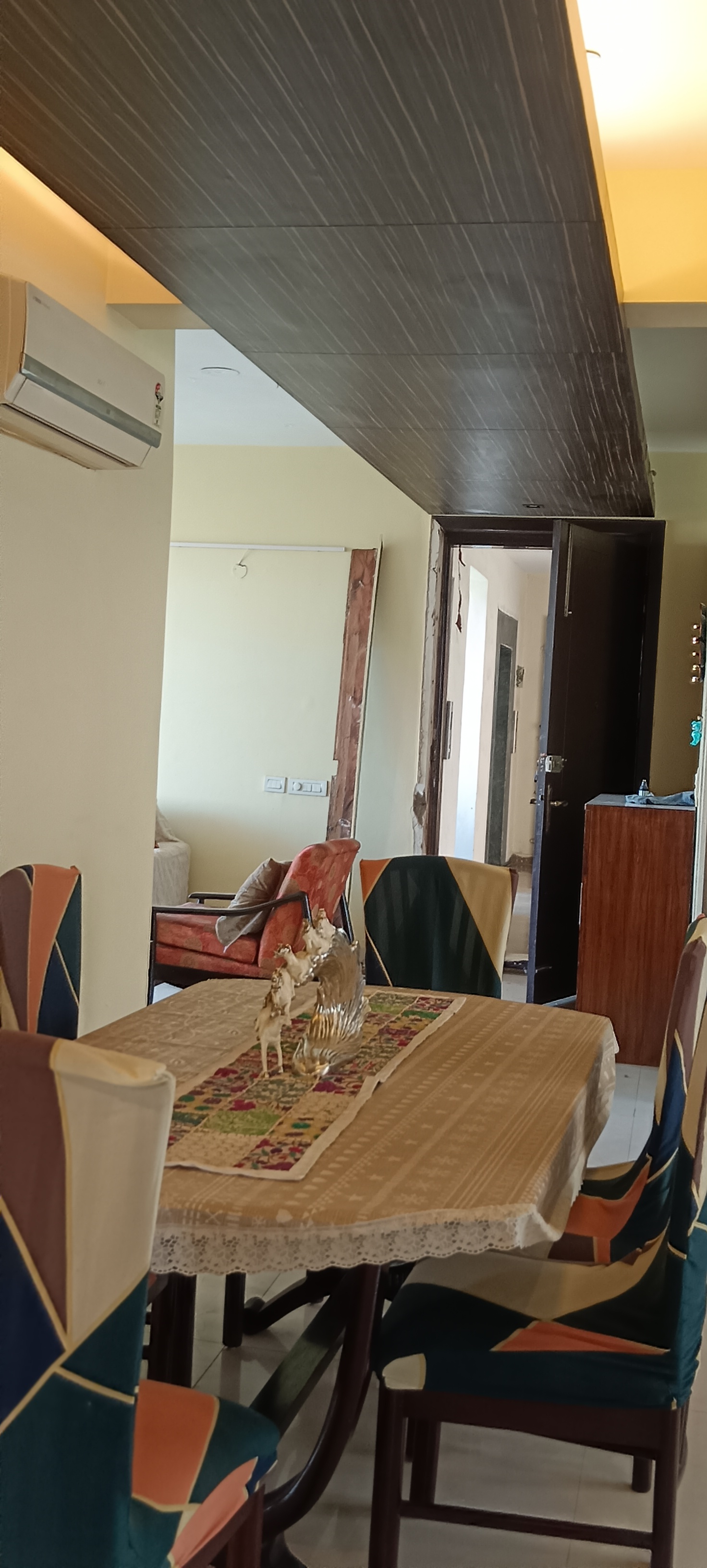 3.5 BHK + Servant Room 2300 Sq.Ft. Apartment in Shiv Shankar Society