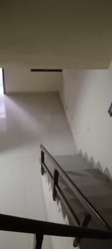 Furnished Amenities in 2 BHK Independent House at Sector 14 – for Rent