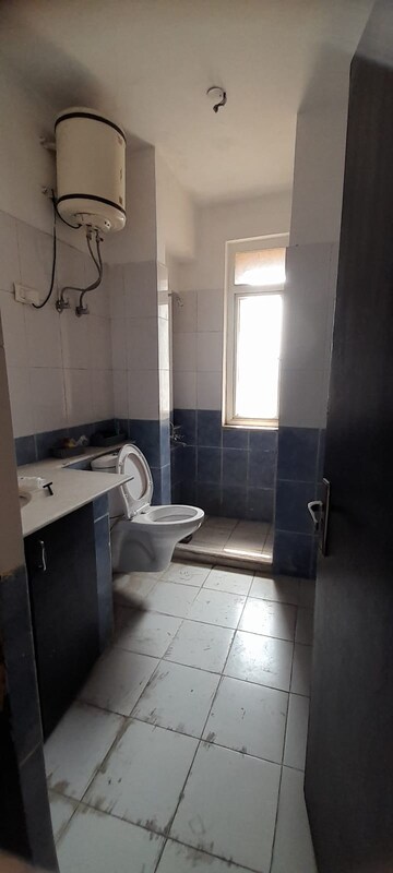 Bathroom in 2 BHK Apartment at Pioneer Park Phase 1, Sector 61 – for Rent