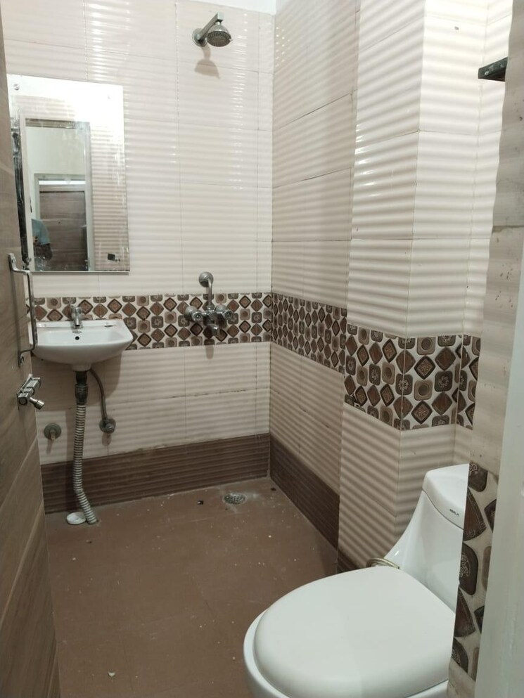 Team Area, unitech-arcadia 1 RK 319 Sq.Ft. Builder Floor In South City 2 Gurgaon 9026887