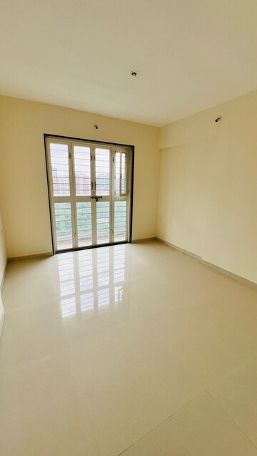 Room in 3 BHK Apartment at Basil Mondale, Mundhwa – for Rent