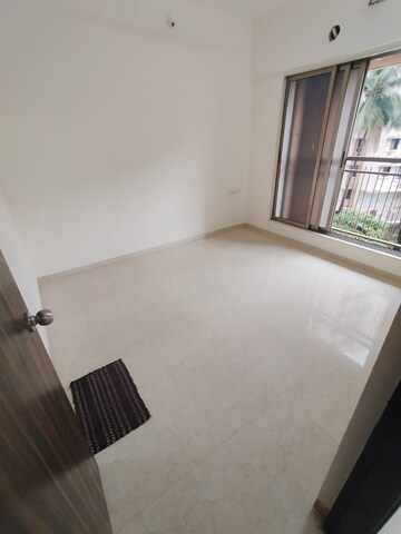 Bedroom in 3 BHK Apartment at Vardhman Grandeur, Andheri West – for Rent
