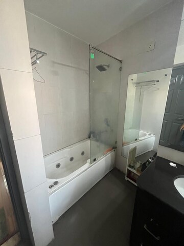 Team Area in 2.5 BHK Apartment at Unitech Harmony, Sector 50 – for Rent