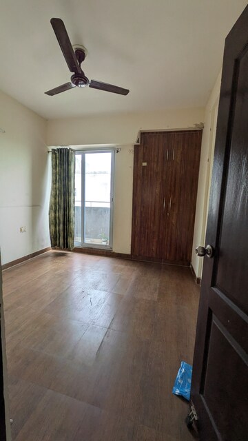 Room in 2 BHK Apartment at Aditya Urban Homes, Shahpur Bamheta – for Rent