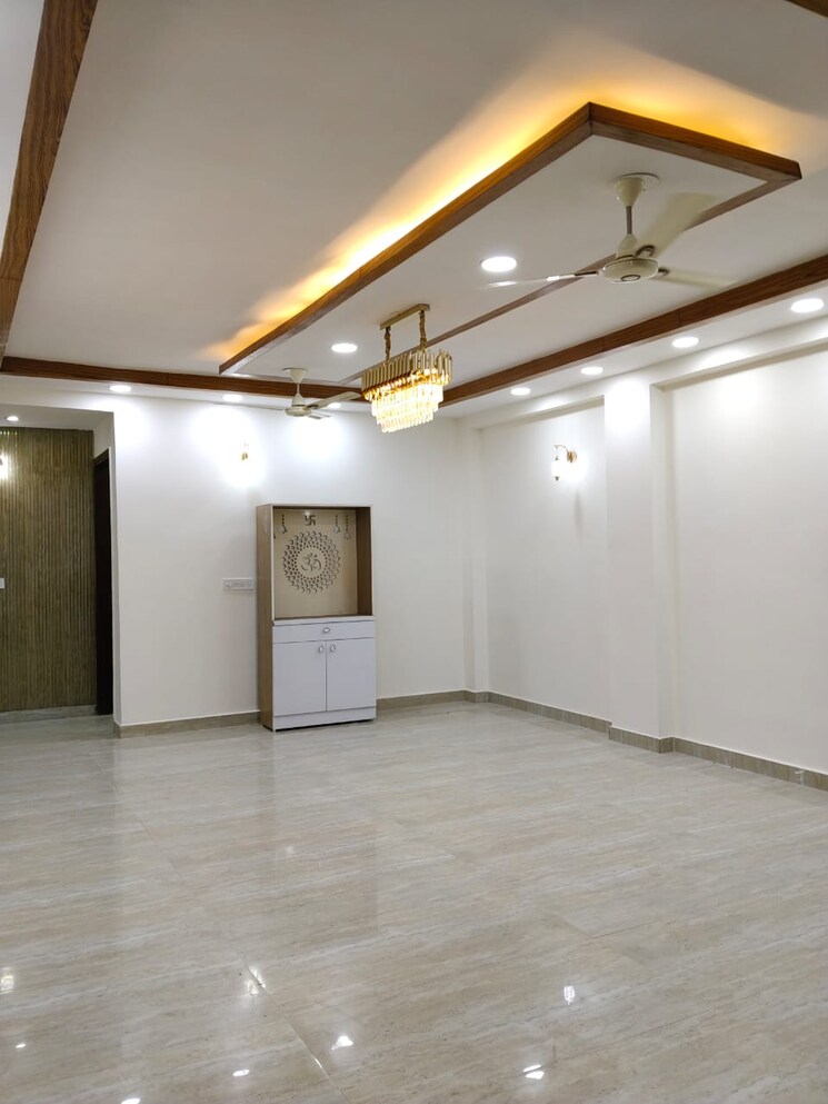 Room, sharma-builder-floor 4 Bedroom 240 Sq.Yd. Builder Floor In Sector 42 Faridabad 9027038