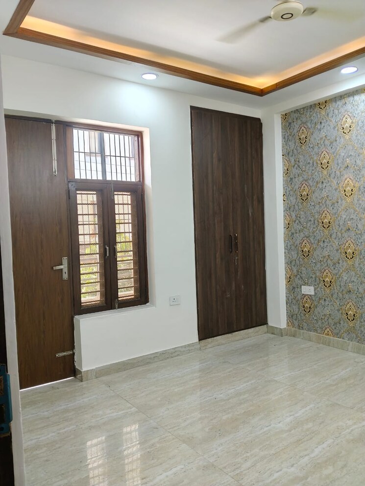 Room, sharma-builder-floor 4 Bedroom 240 Sq.Yd. Builder Floor In Sector 42 Faridabad 9027038