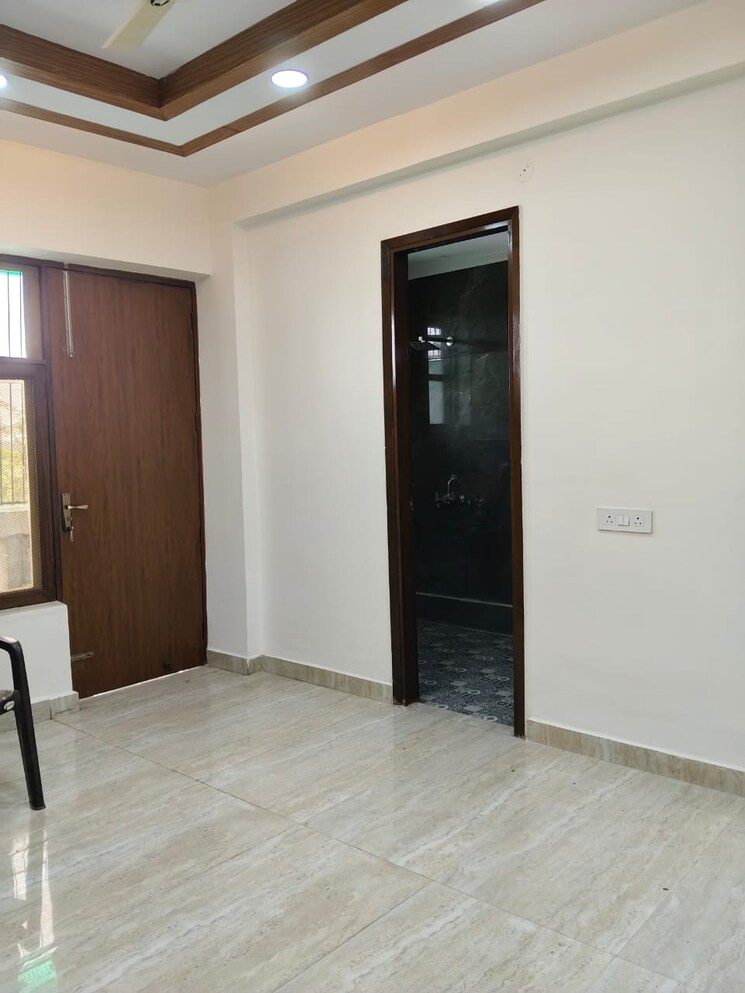 Room, sharma-builder-floor 4 Bedroom 240 Sq.Yd. Builder Floor In Sector 42 Faridabad 9027038
