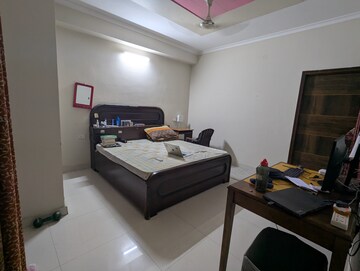 Team Area in 2 BHK Builder Floor at Ansal Plaza Sector-23, Sector 23 – for Rent