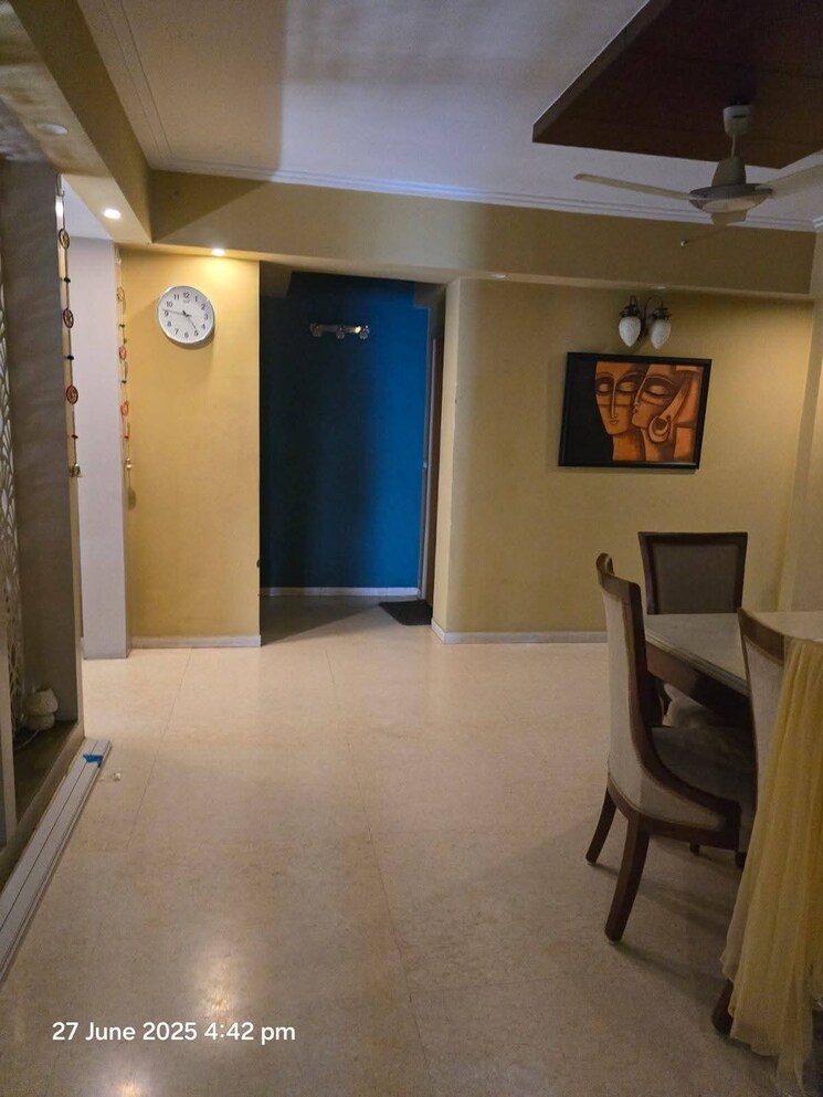 Team Area, conscient-heritage-max 3 Bedroom 2075 Sq.Ft. Apartment In Sector 102 Gurgaon 9027002