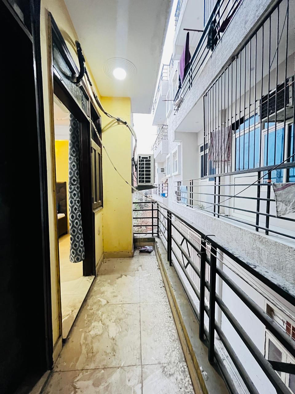 2 BHK Builder Floor For Rent in Saket