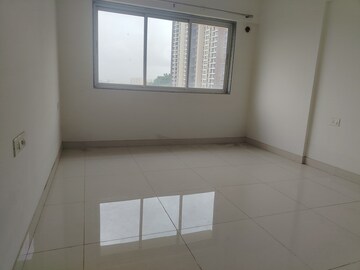 Room in 3 BHK Apartment at Godrej City, Poyanje – for Rent