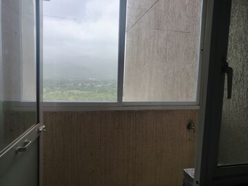 Room in 3 BHK Apartment at Godrej City, Poyanje – for Rent