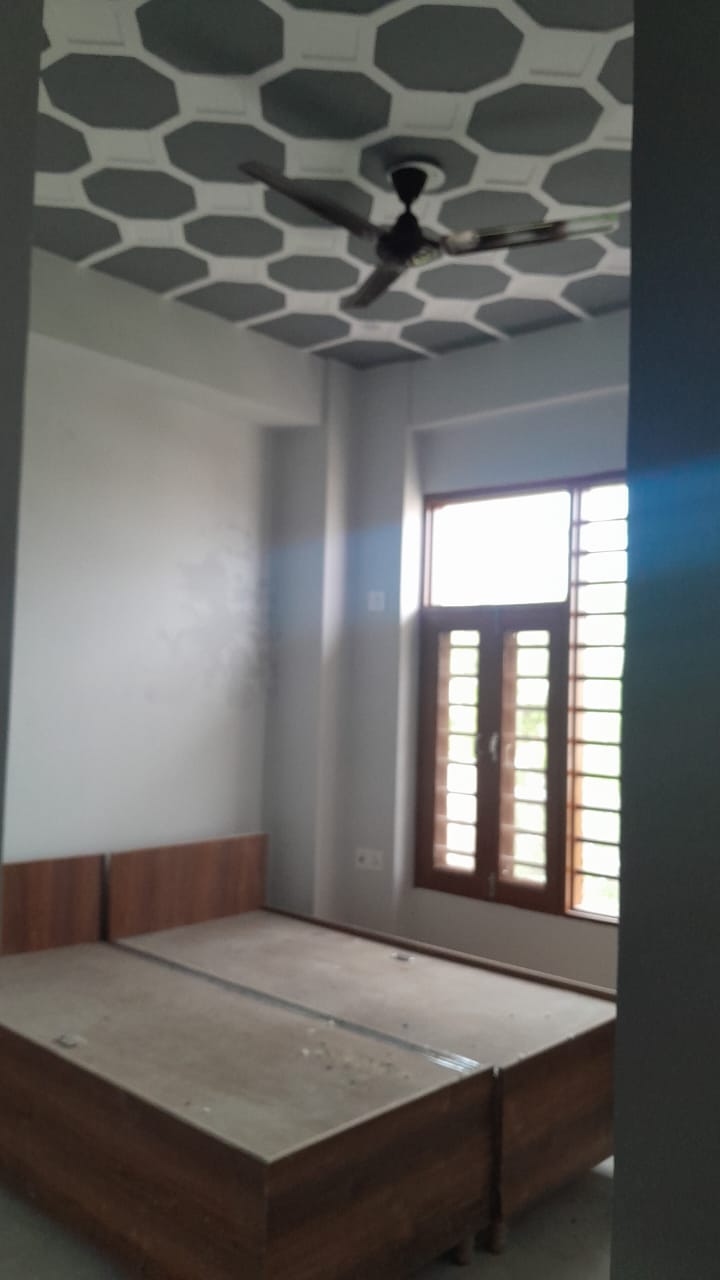 1 BHK + Pooja Room Builder Floor For Rent in Ansal Plaza Sector-23