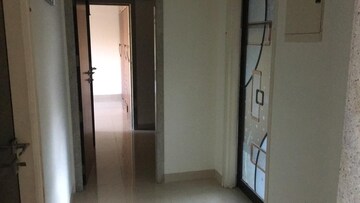  2 BHK Apartment at Lakshachandi Apartments Goregaon East, Goregaon East – for Rent