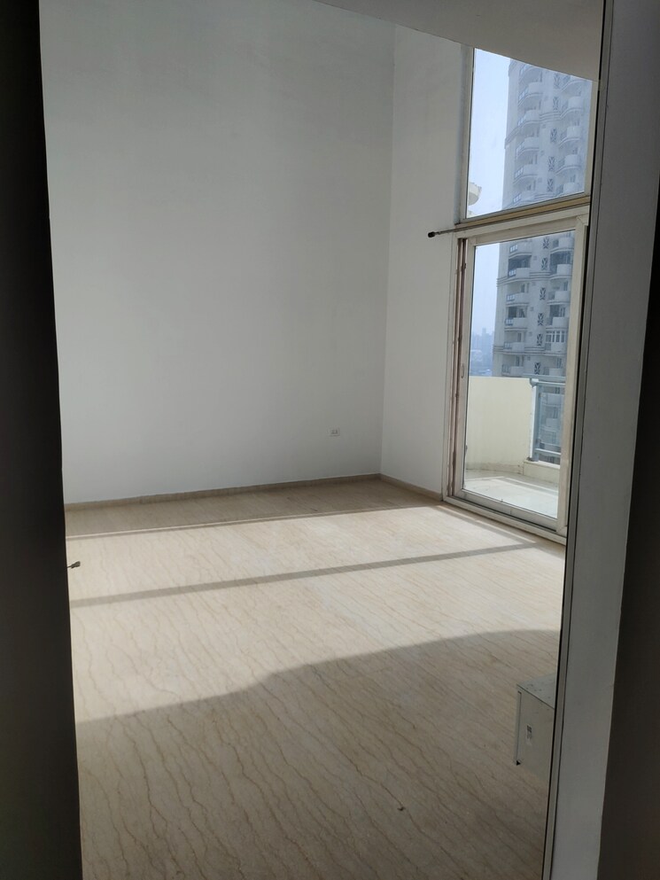 Room, supertech-cape-town 2 Bedroom 930 Sq.Ft. Apartment In Sector 74 Noida 9027051