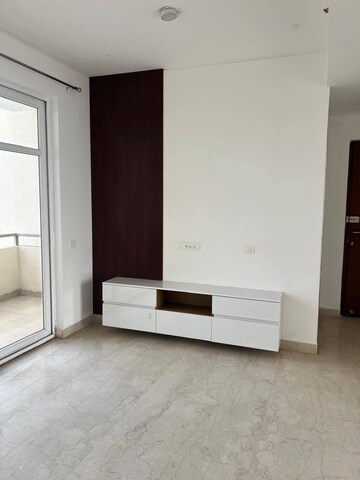Room in 3 BHK Apartment at Godrej Meridien, Sector 106 – for Rent