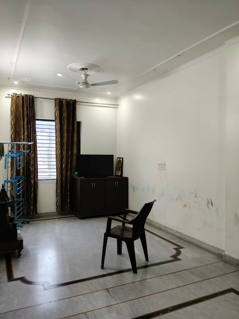 3 BHK + Servant Room 205 Sq.Yd. Builder Floor in Sharma Builder Floor