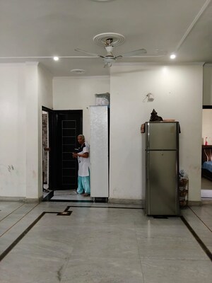 Building Lobby in 3 BHK Builder Floor at Sharma Builder Floor, Sector 42 – for Sale