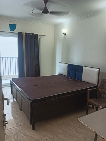 Bedroom in 3 BHK Apartment at Gaur Yamuna City, Gaur Yamuna City – for Rent