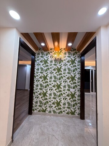  3 BHK Builder Floor at Ansal API Esencia, Sector 67 – for Sale