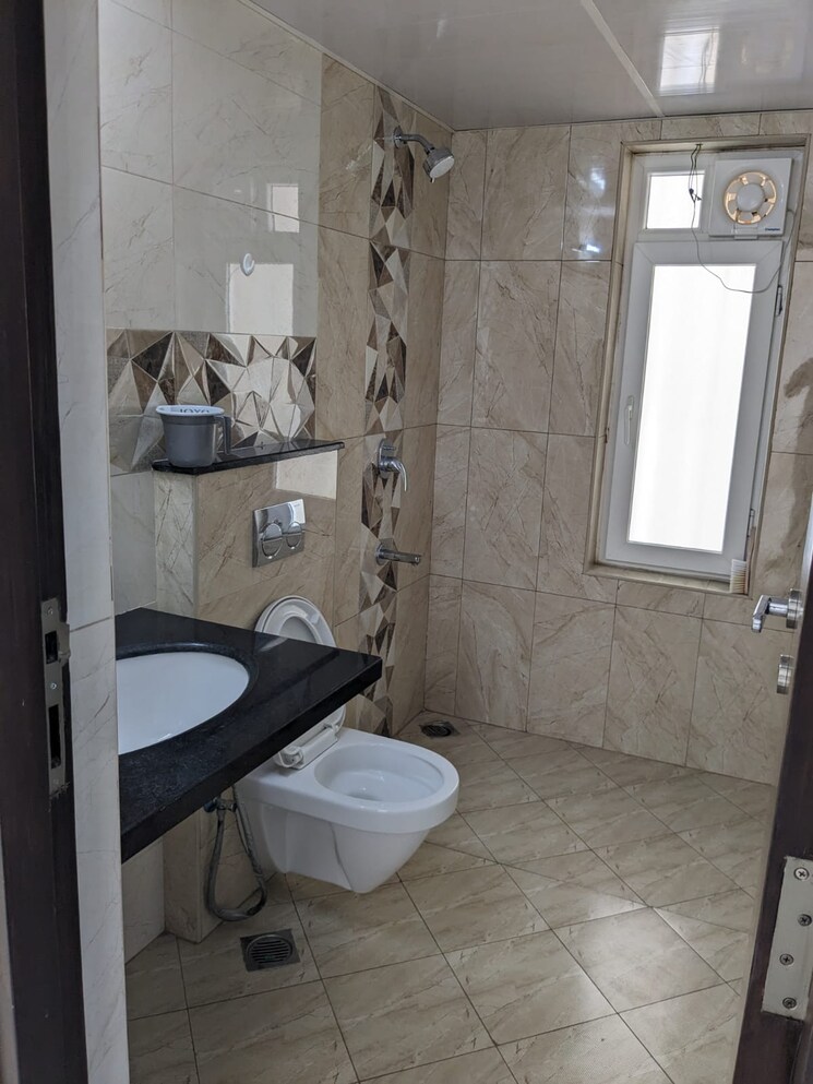 Bathroom, sumadhura-acropolis 3 Bedroom 1745 Sq.Ft. Apartment In Gachibowli Hyderabad 9027107