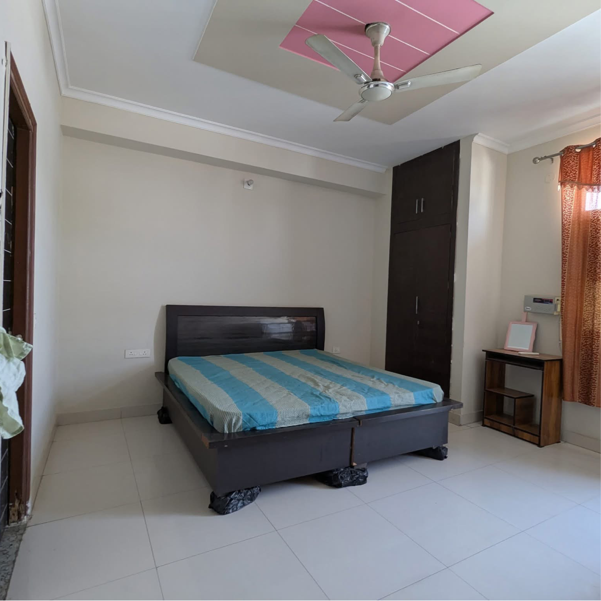 2 BHK + Pooja Room Builder Floor For Rent in Ansal Plaza Sector-23