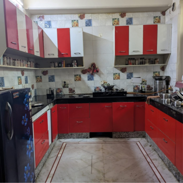Kitchen in 2 BHK Builder Floor at Ansal Plaza Sector-23, Carterpuri Village – for Rent