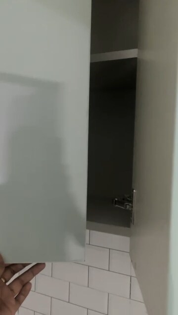 Room in 3 BHK Apartment at Amolik Sankalp, Sector 85 – for Rent