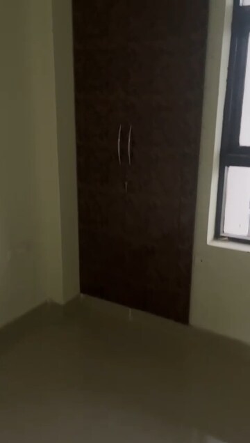 Room in 3 BHK Apartment at Amolik Sankalp, Sector 85 – for Rent