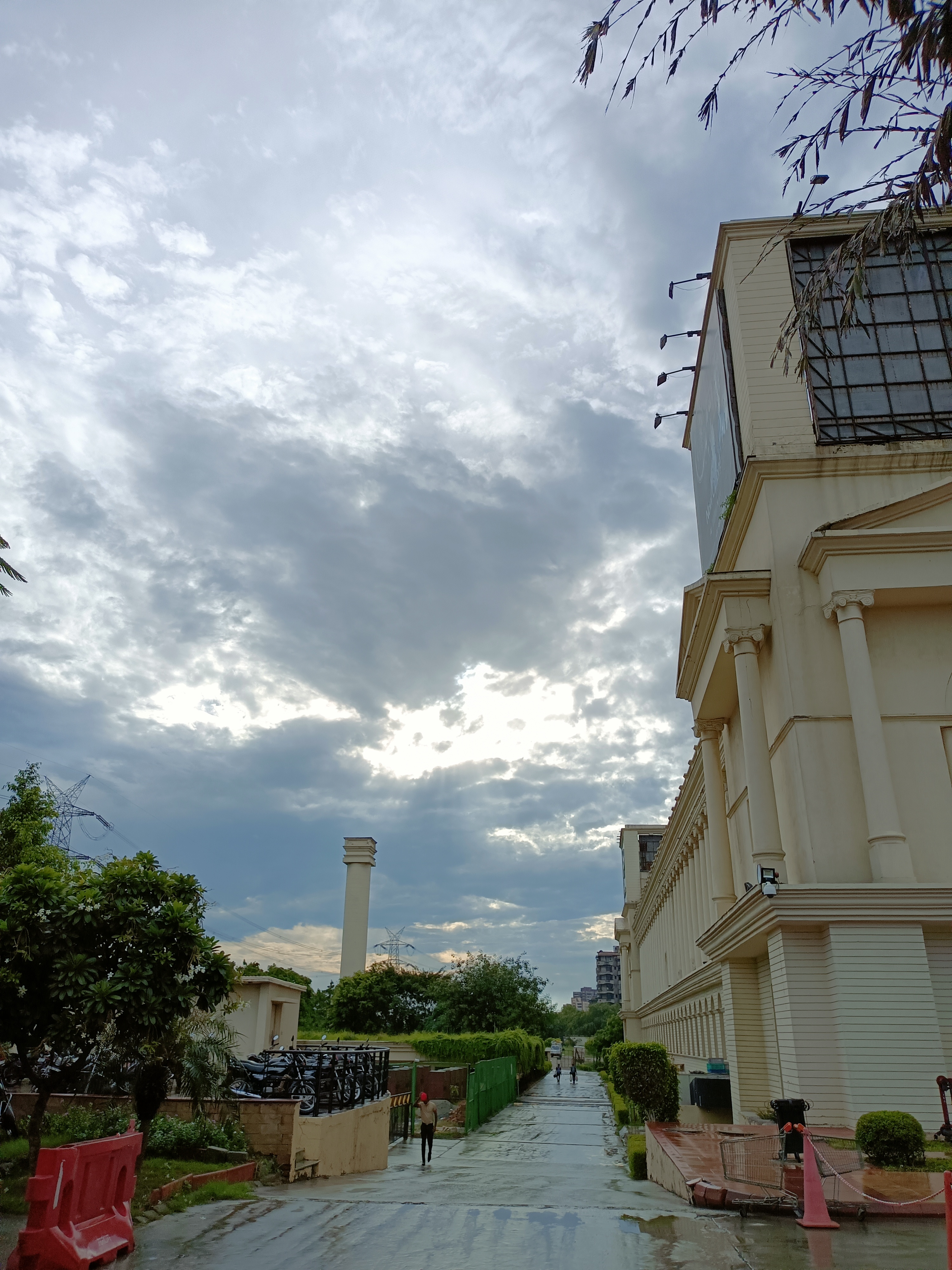 2 BHK Apartment For Sale in Gaurs Cascades