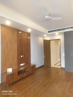 4 BHK + Servant Room Apartment For Sale in Tata Primanti-Executive Floors