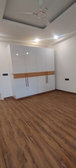 4 BHK + Pooja Room 275 Sq.Yd. Builder Floor in BPTP Eden Estate