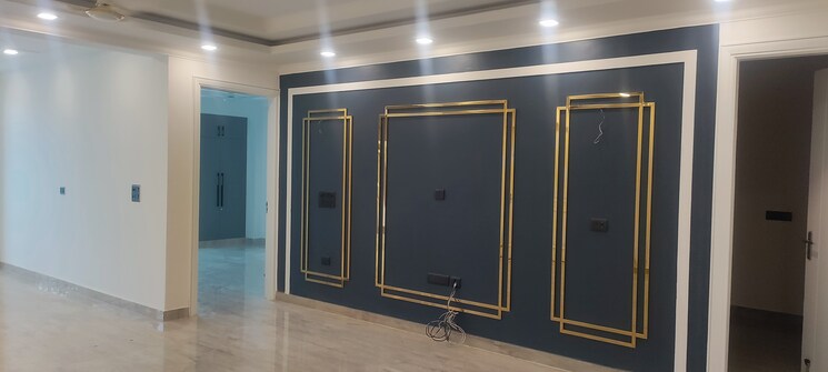 Room, bptp-eden-estate 4 Bedroom 275 Sq.Yd. Builder Floor In Sector 81 Faridabad 9027218