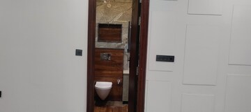 Furnished Amenities in 4 BHK Builder Floor at BPTP Eden Estate, Sector 81 – for Rent