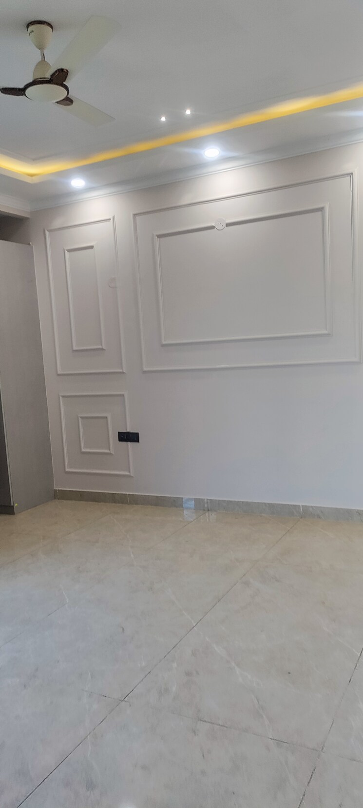 Room, bptp-eden-estate 4 Bedroom 275 Sq.Yd. Builder Floor In Sector 81 Faridabad 9027218