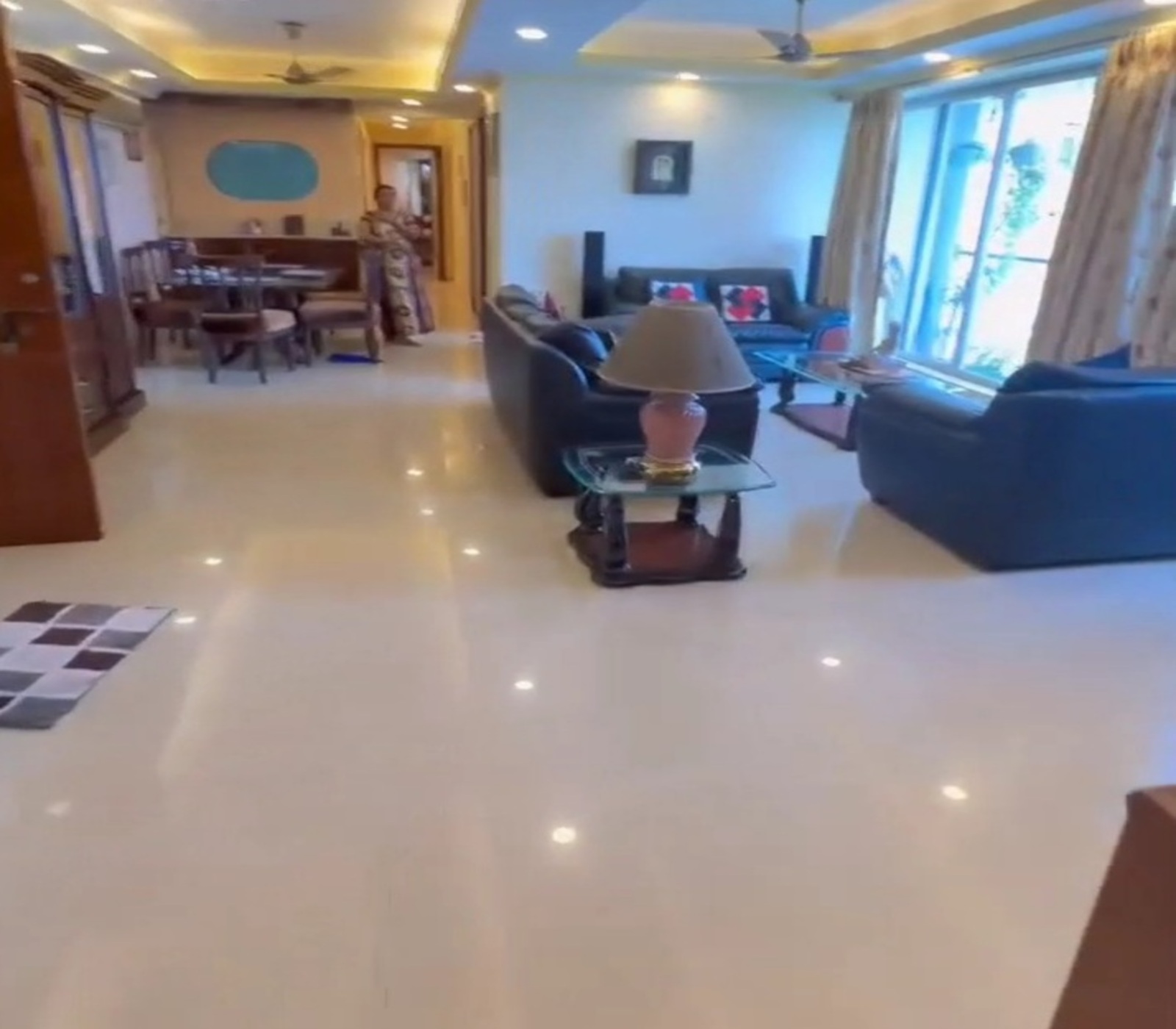 4 BHK 2250 Sq.Ft. Apartment in Dosti Flamingos