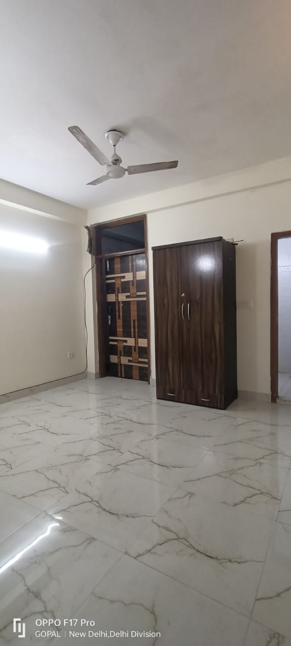 1 BHK + Extra Room Apartment For Sale in Golf Link Apartment Secto