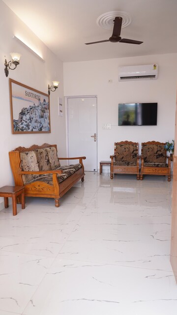 Living Room in 2 BHK Apartment at Sector 4 – for Rent