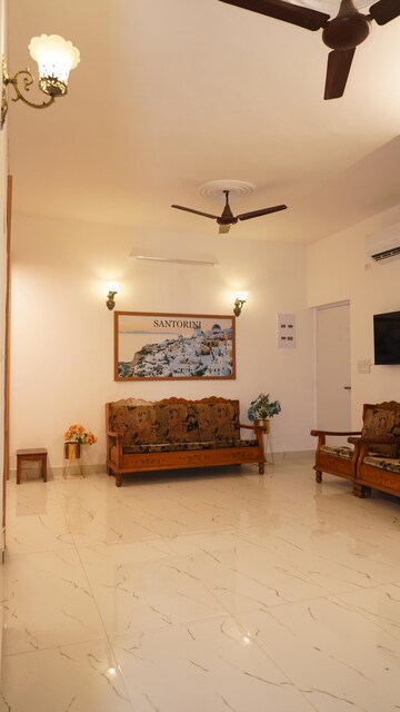 Living Room in 2 BHK Apartment at Sector 4 – for Rent