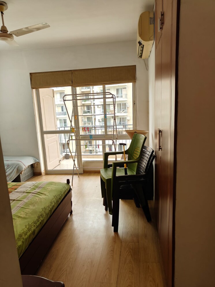 Living Room, bestech-park-view-city-2 3.5 Bedroom 2010 Sq.Ft. Apartment In Sector 49 Gurgaon 9027304