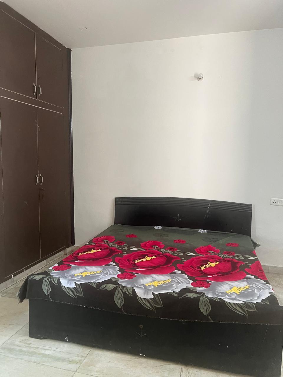 2 BHK 1000 Sq.Ft. Apartment in Supertech Ecovillage II