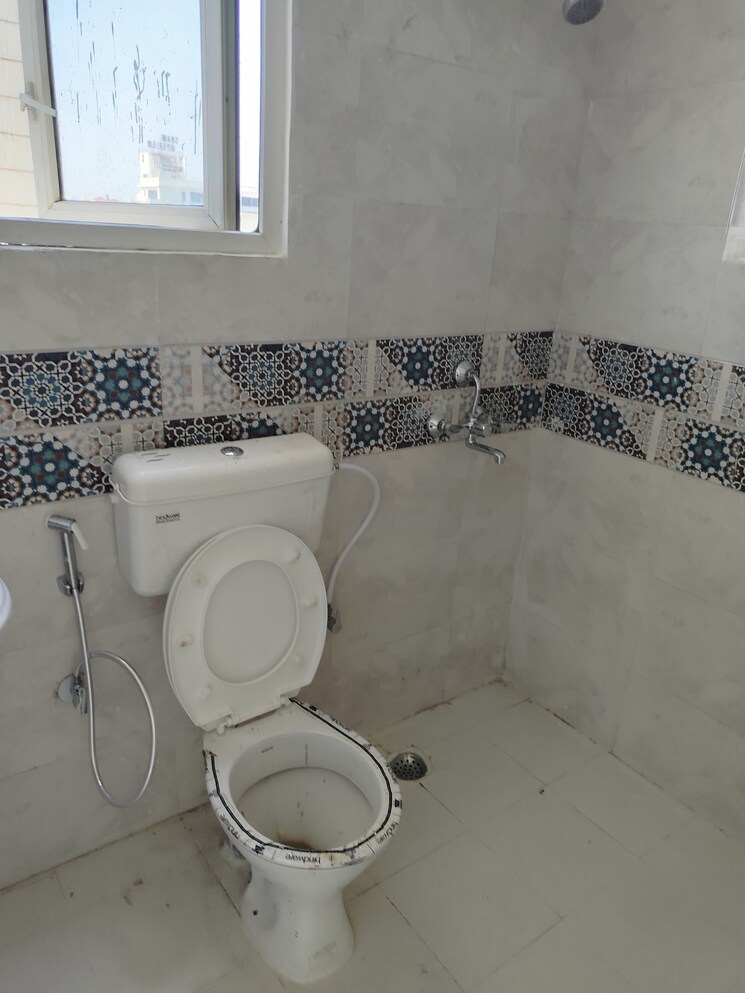 Bathroom, signature-global-prime 2 Bedroom 834 Sq.Ft. Apartment In Sector 63a Gurgaon 9027286