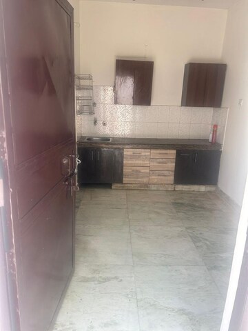 2 BHK Apartment For Rent in Panchsheel Greens, Sector 16 Greater Noida