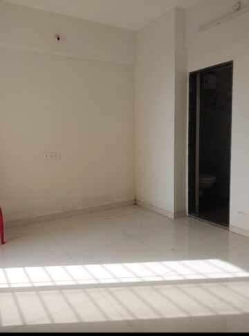 Room in 2 BHK Apartment at Shakti Aura, Ghansoli – for Sale