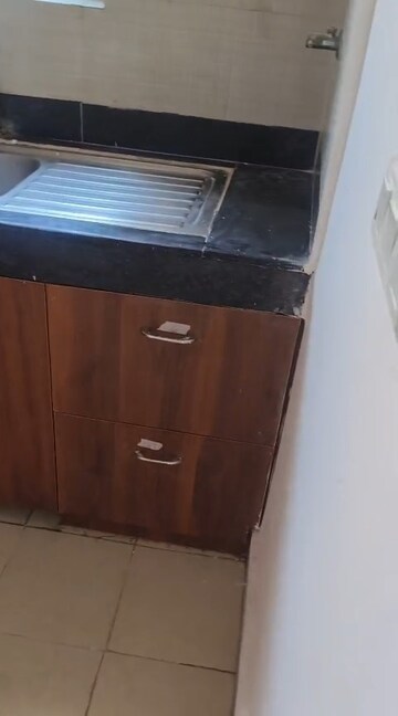Furnished Amenities in 3 BHK Apartment at BPTP Park Elite Premium, Sector 84 – for Rent